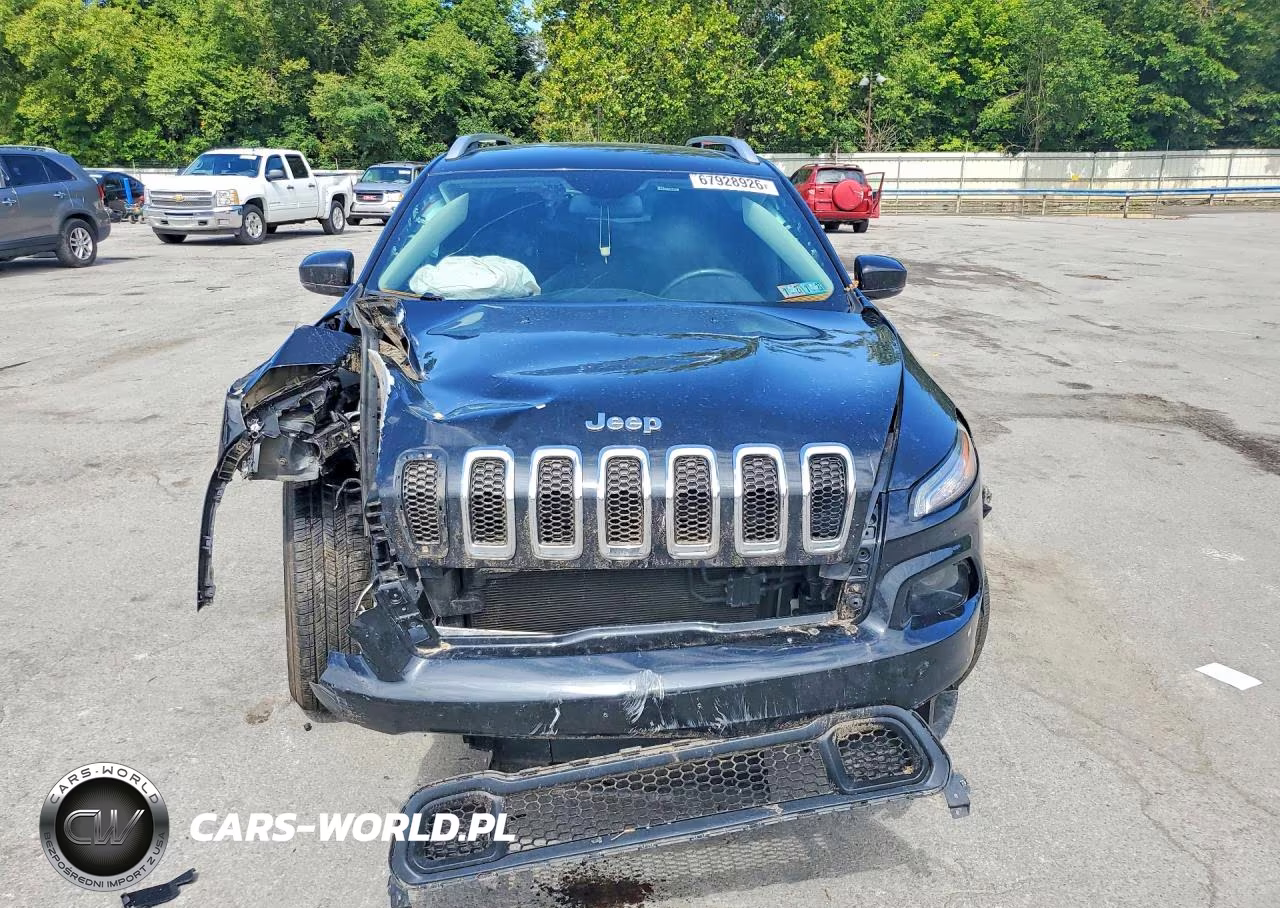 2016 Jeep Cherokee Latitude VIN:1C4PJMCS4GW157117 - 5