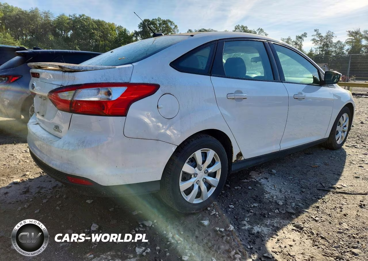 2013 Ford Focus Se VIN:1FADP3F29DL321701 - 3