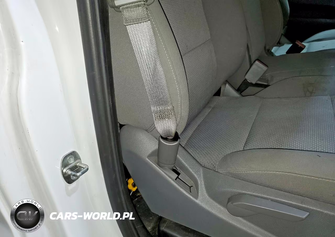 2015 Chevrolet Silverado K1500 VIN:1GCNKPEC4FZ423891 - 10