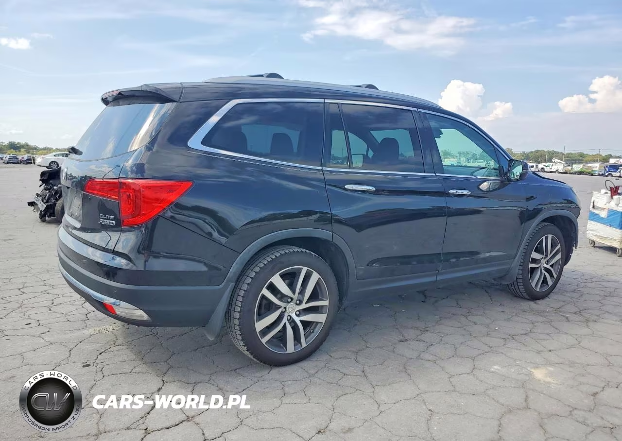 2016 Honda Pilot Elite VIN:5FNYF6H01GB102816 - 3