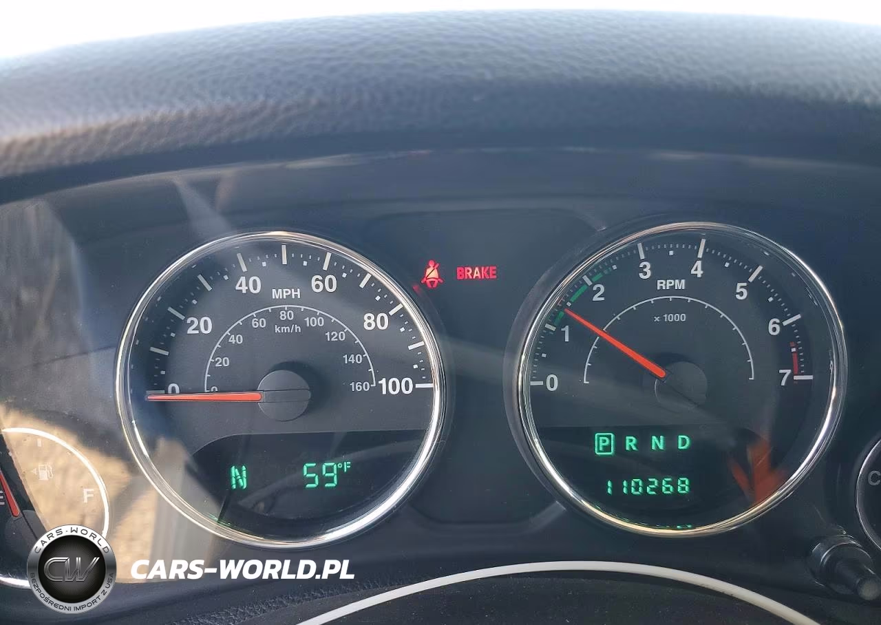 2014 Jeep Wrangler Unlimited Sport VIN:1C4BJWDG5EL106501 - 9