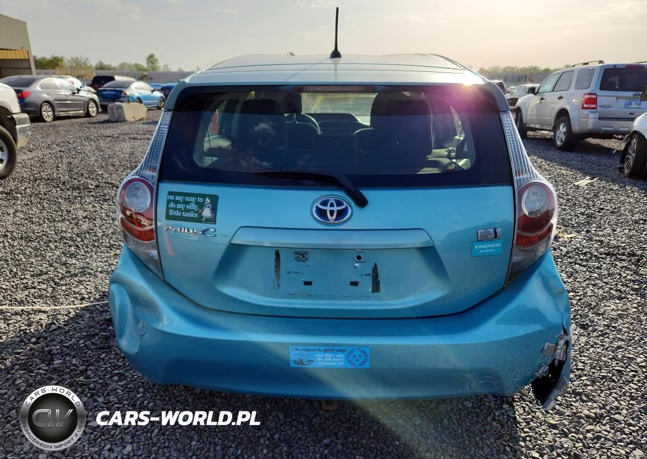 2013 Toyota Prius C Two VIN:JTDKDTB3XD1040074 - 6