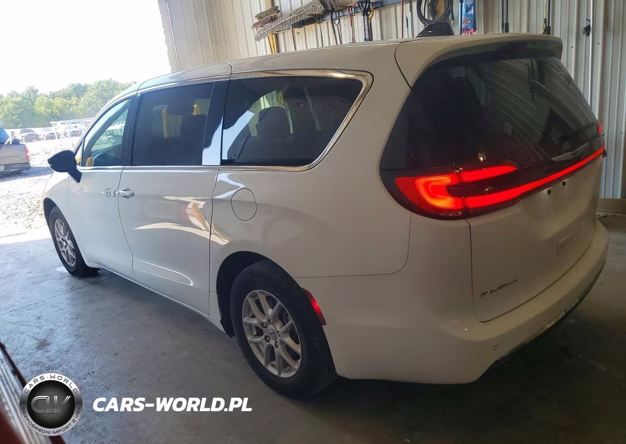 2025 Chrysler Pacifica Select VIN:2C4RC1BG1SR540903 - 2