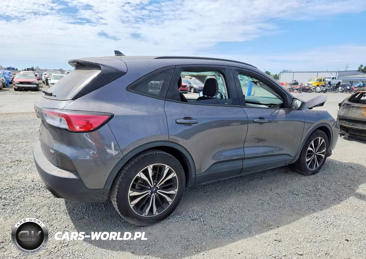 2021 Ford Escape Se VIN:1FMCU0BZ5MUA34636 - 3