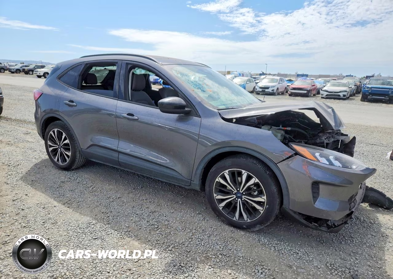 2021 Ford Escape Se VIN:1FMCU0BZ5MUA34636 - 4