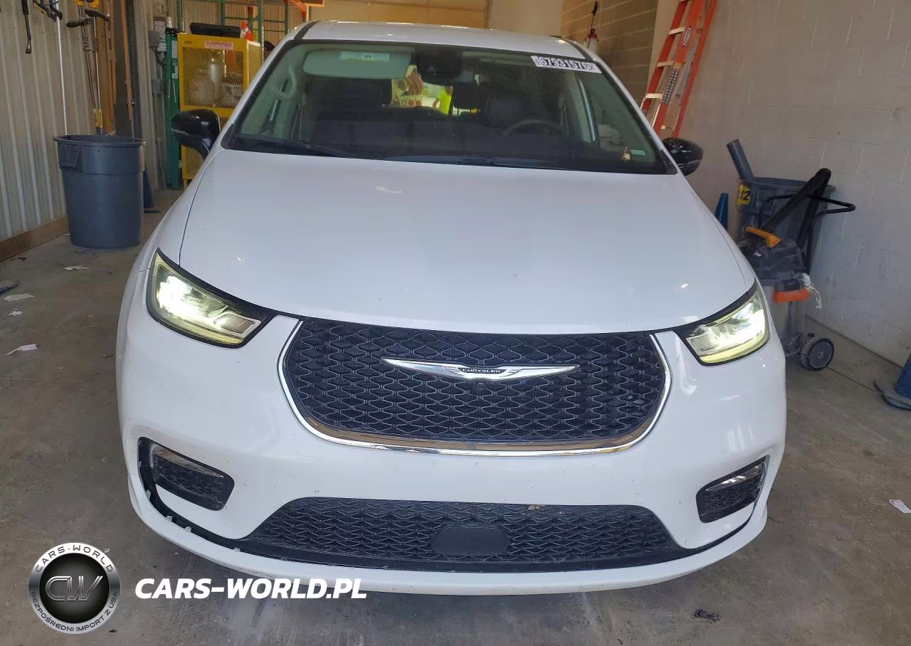 2024 Chrysler Pacifica Touring L VIN:2C4RC1BG6RR106230 - 5