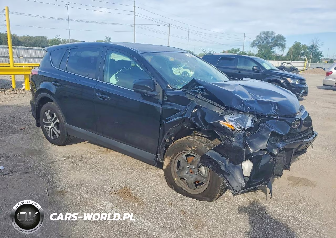 2018 Toyota Rav4 Le VIN:2T3BFREV3JW743636 - 4