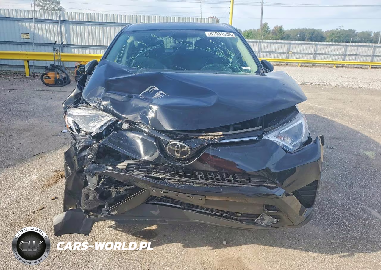 2018 Toyota Rav4 Le VIN:2T3BFREV3JW743636 - 5
