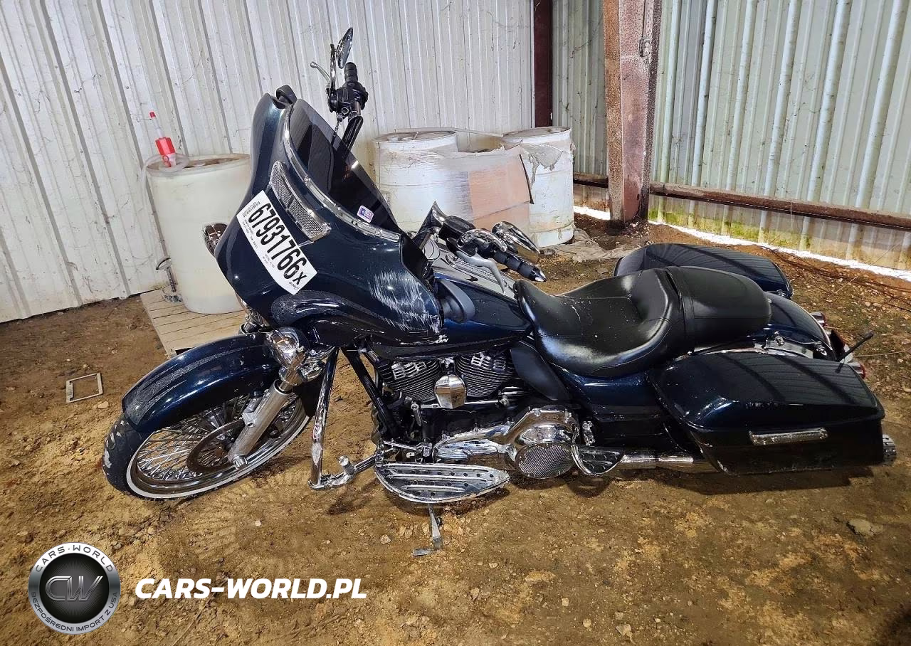 2016 Harley-Davidson Flhxs Street Glide Special VIN:1HD1KRM16GB665472 - 3