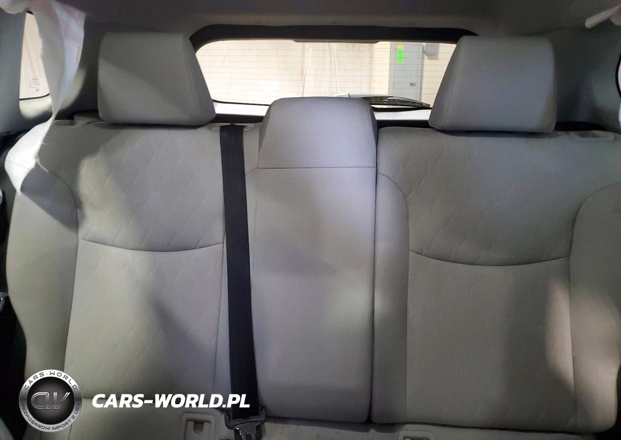 2026 Toyota Corolla Cross Le VIN:7MUCAABG3TV151383 - 10