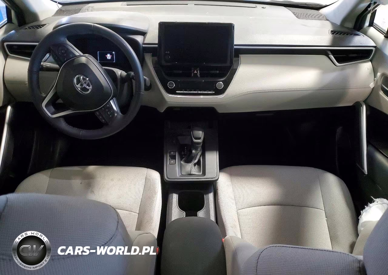 2026 Toyota Corolla Cross Le VIN:7MUCAABG3TV151383 - 8