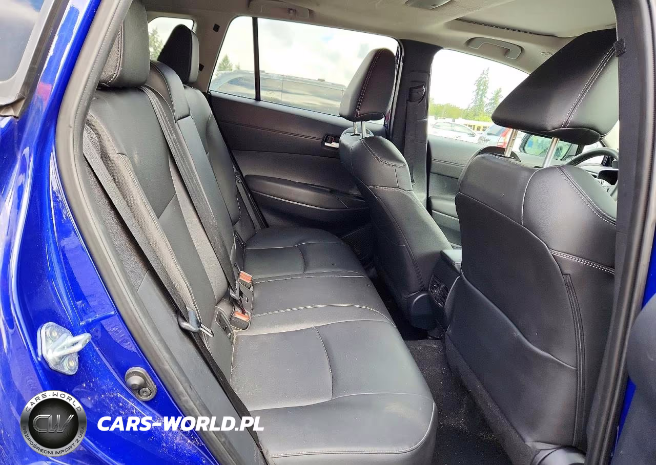 2024 Toyota Corolla Cross Xle VIN:7MUDAABG4RV100830 - 11