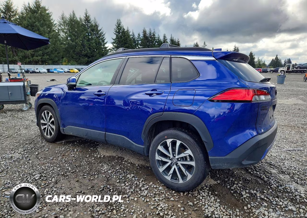 2024 Toyota Corolla Cross Xle VIN:7MUDAABG4RV100830 - 2