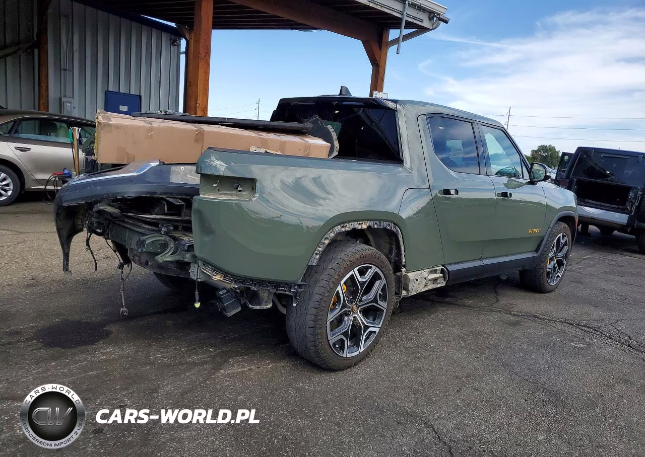 2022 Rivian R1T Launch Edition VIN:7FCTGAAL9NN005127 - 3