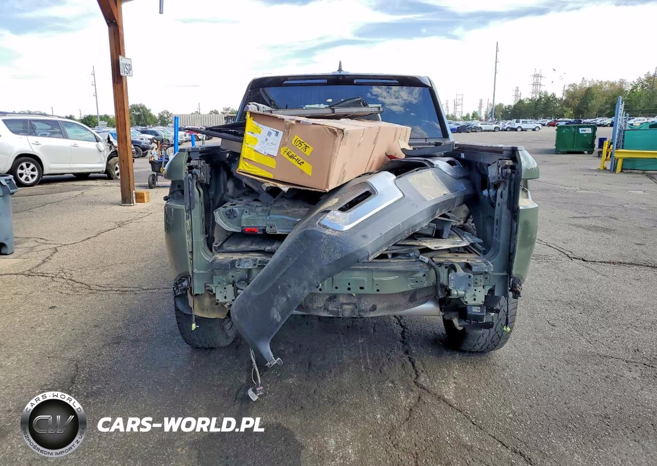 2022 Rivian R1T Launch Edition VIN:7FCTGAAL9NN005127 - 6