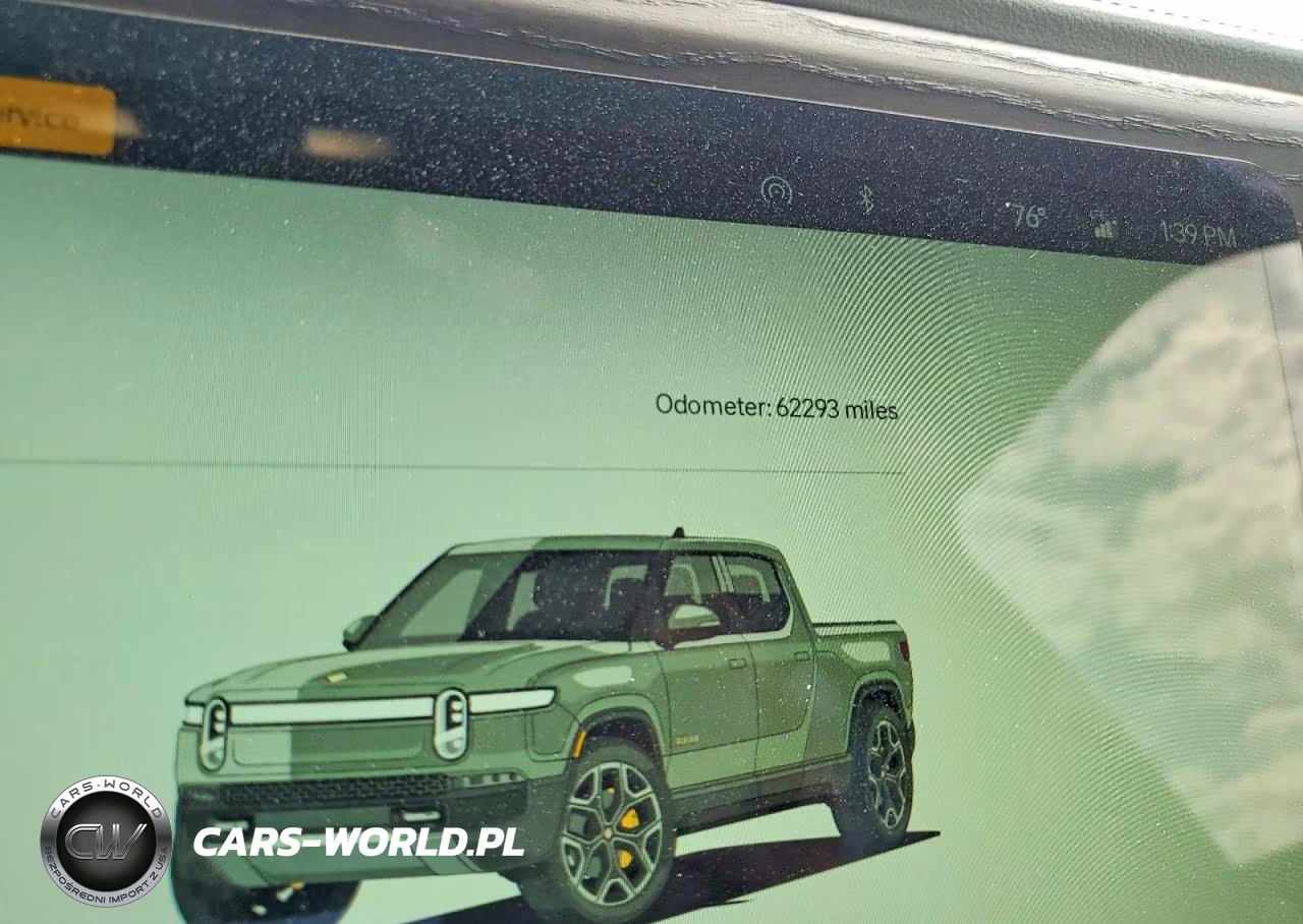 2022 Rivian R1T Launch Edition VIN:7FCTGAAL9NN005127 - 9