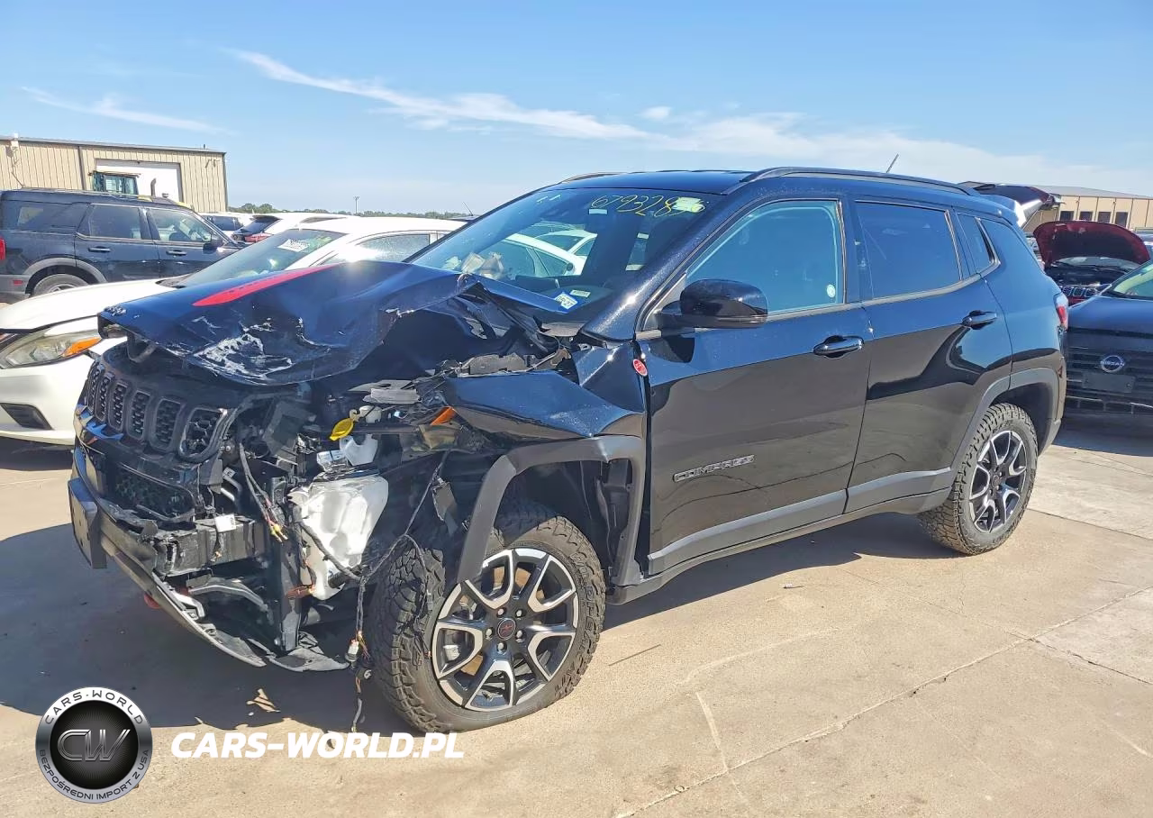 2025 Jeep Compass Trailhawk – zdjęcie 1 z 13