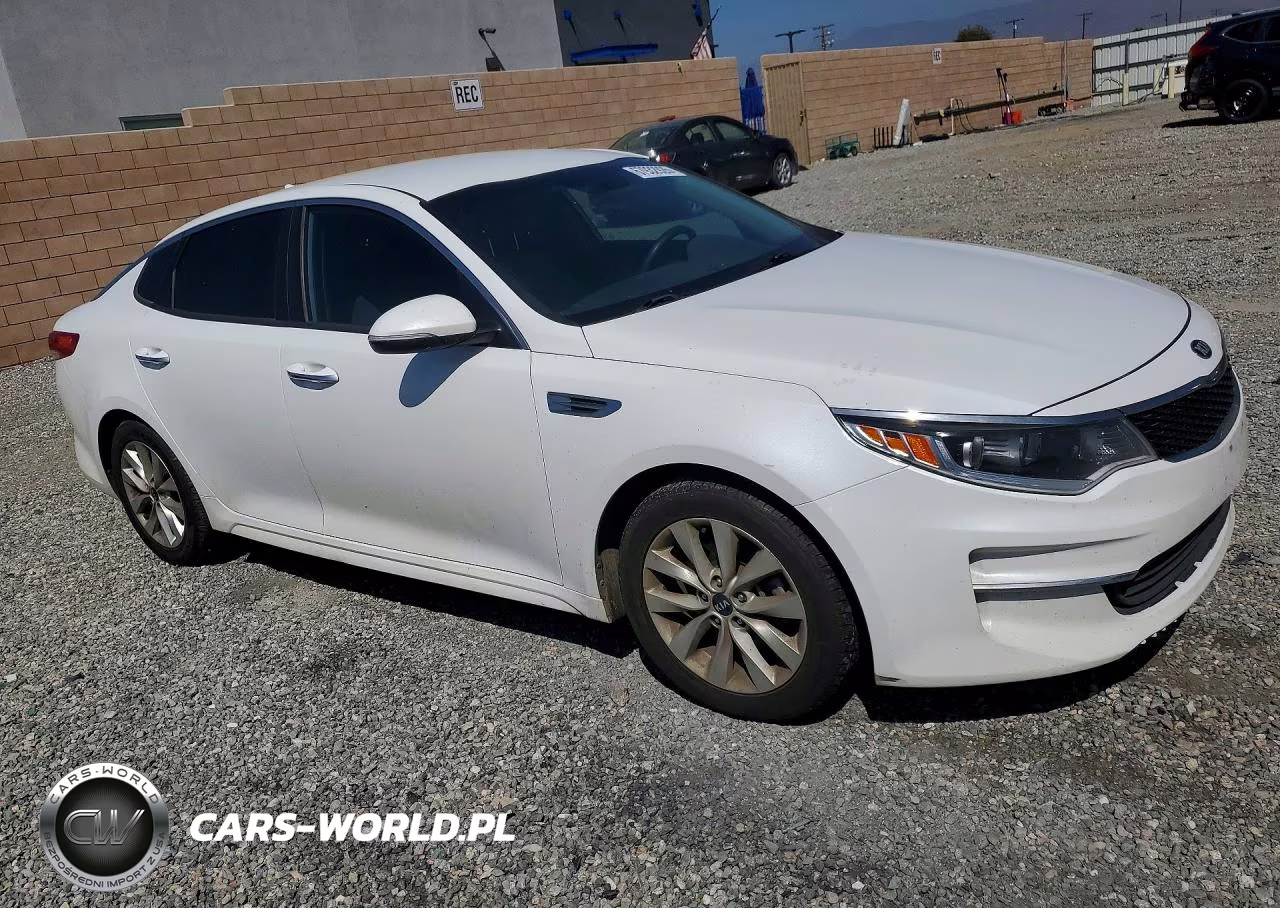 2018 Kia Optima Lx VIN:5XXGT4L39JG263557 - 4