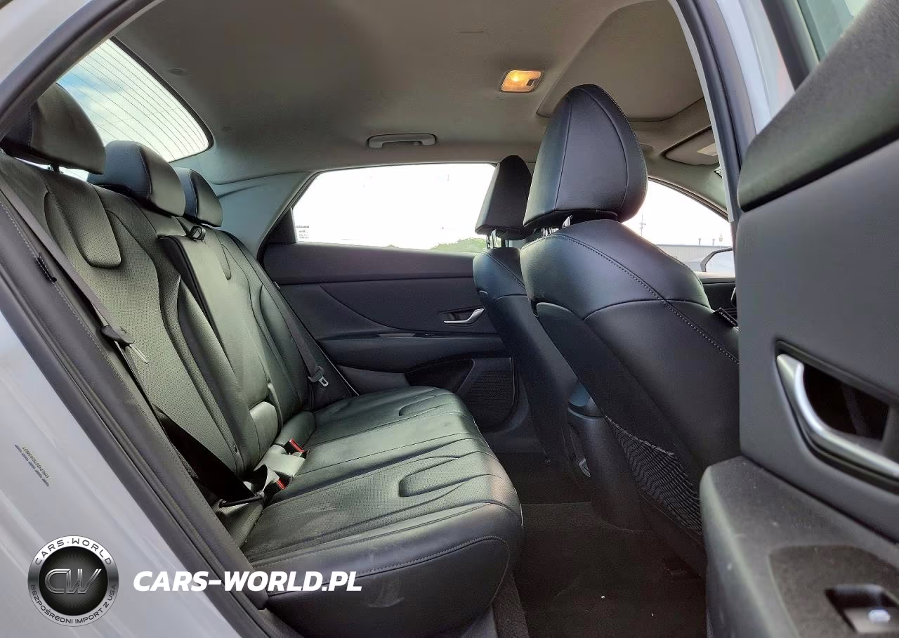 2025 Hyundai Elantra Limited VIN:KMHLP4DG7SU030627 - 10