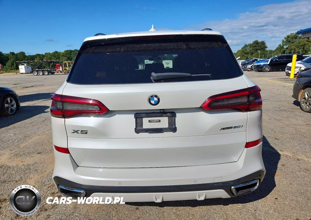 2019 BMW X5 xDrive50I VIN:5UXJU2C53KLN65550 - 6