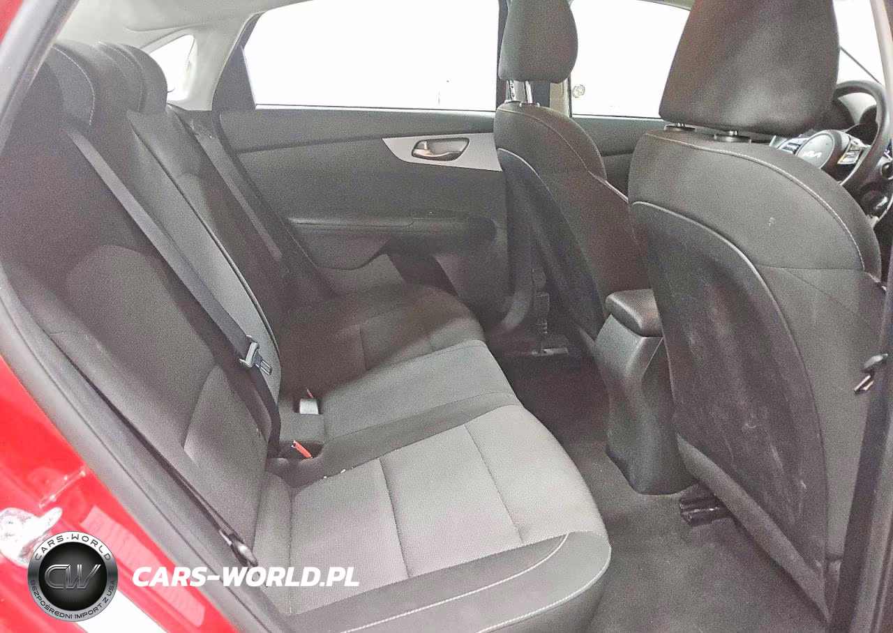 2023 Kia Forte Lxs VIN:3KPF24AD3PE581248 - 10
