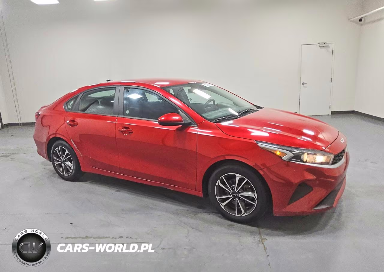 2023 Kia Forte Lxs VIN:3KPF24AD3PE581248 - 4