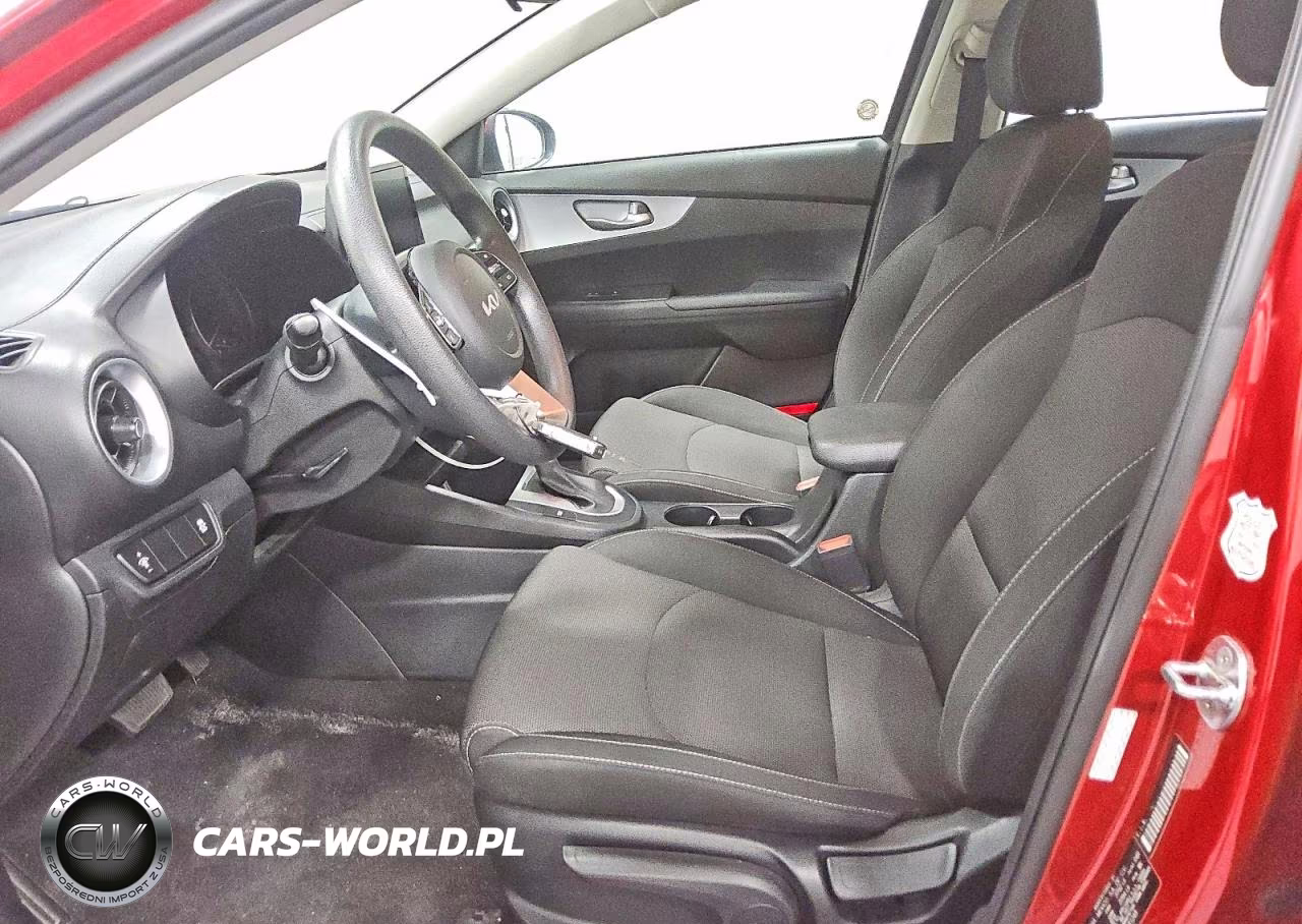 2023 Kia Forte Lxs VIN:3KPF24AD3PE581248 - 7