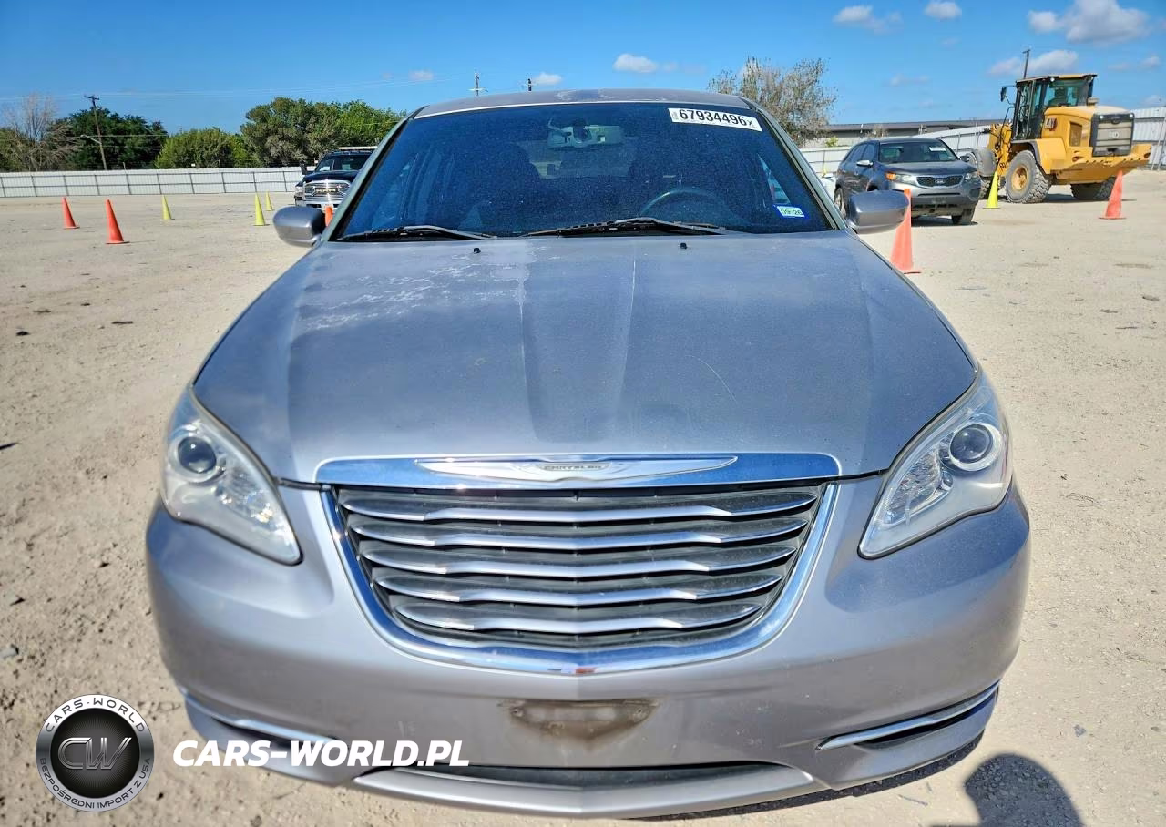 2014 Chrysler 200 Touring VIN:1C3CCBBB1EN128566 - 5