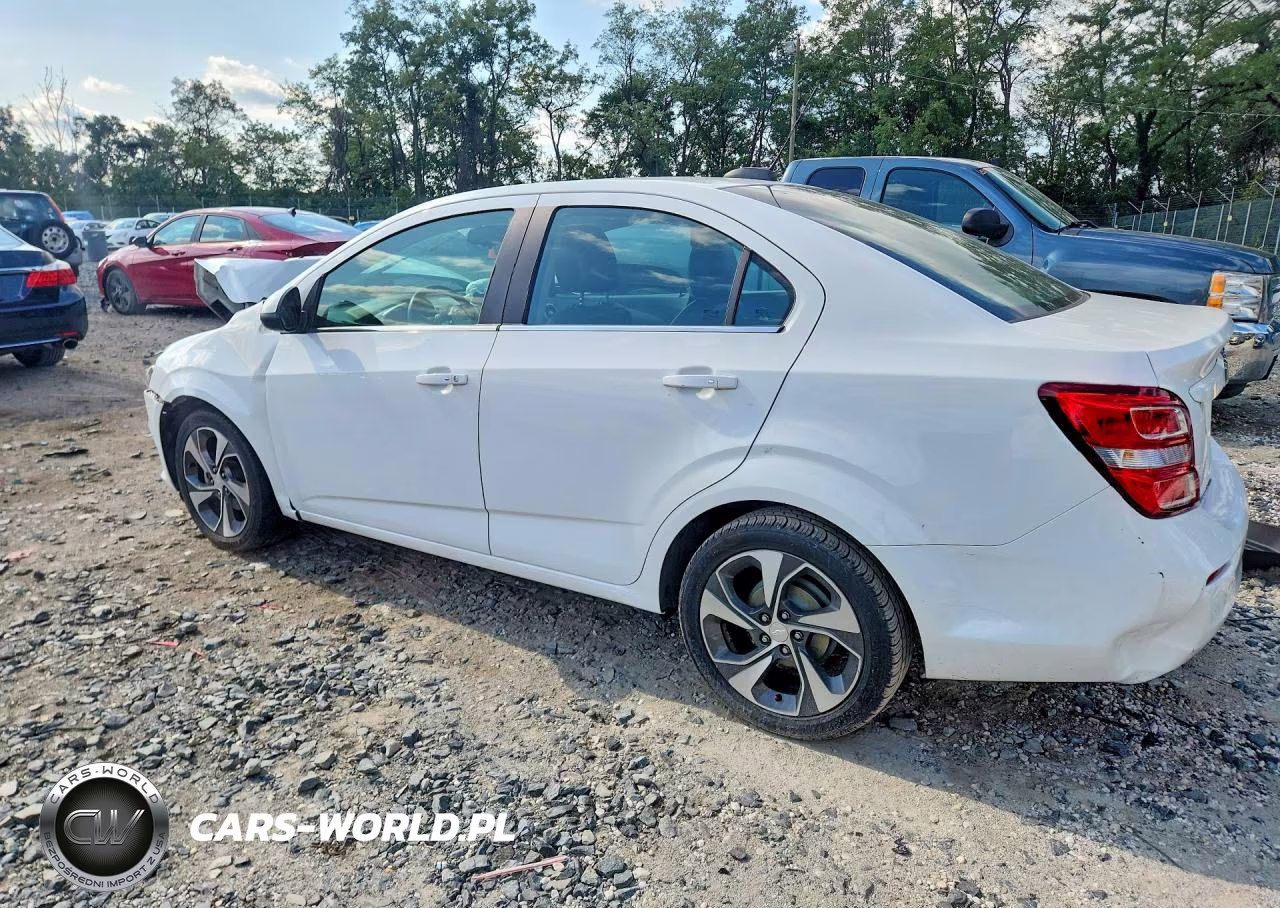 2018 Chevrolet Sonic Premier VIN:1G1JF5SB8J4106830 - 2