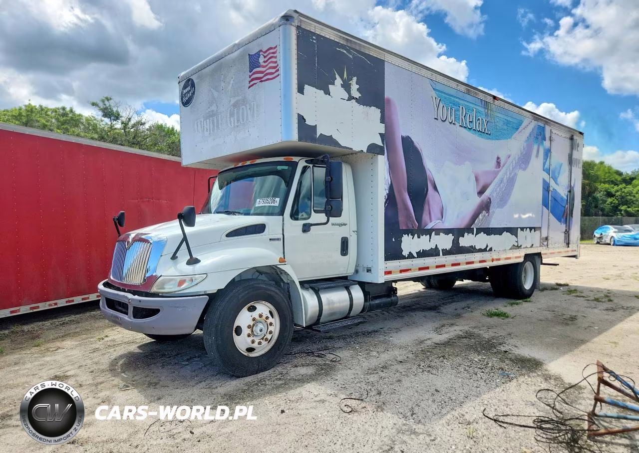2013 International 4000 4300 - Semi Truck