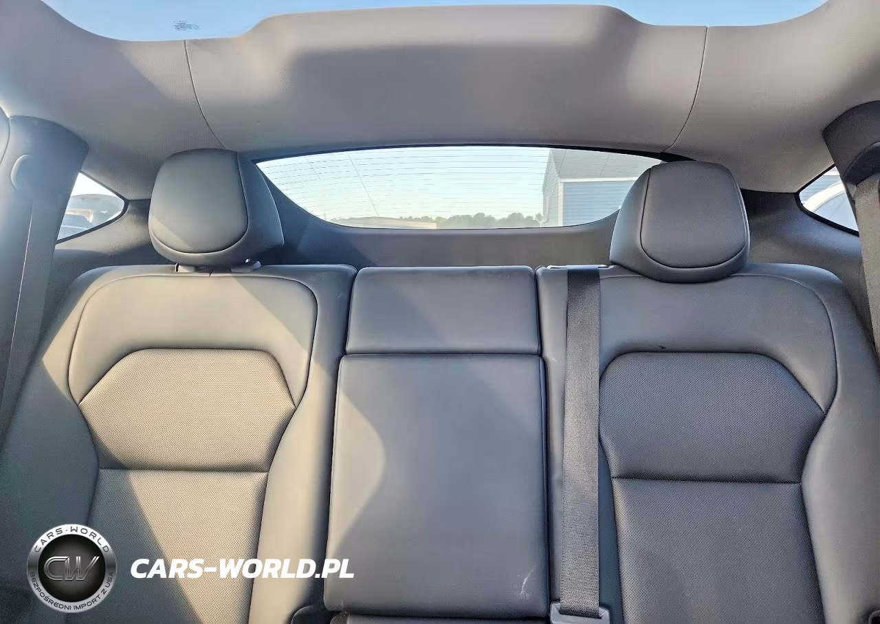 2026 Tesla Model Y VIN:7SAYGDEE8TA470146 - 10