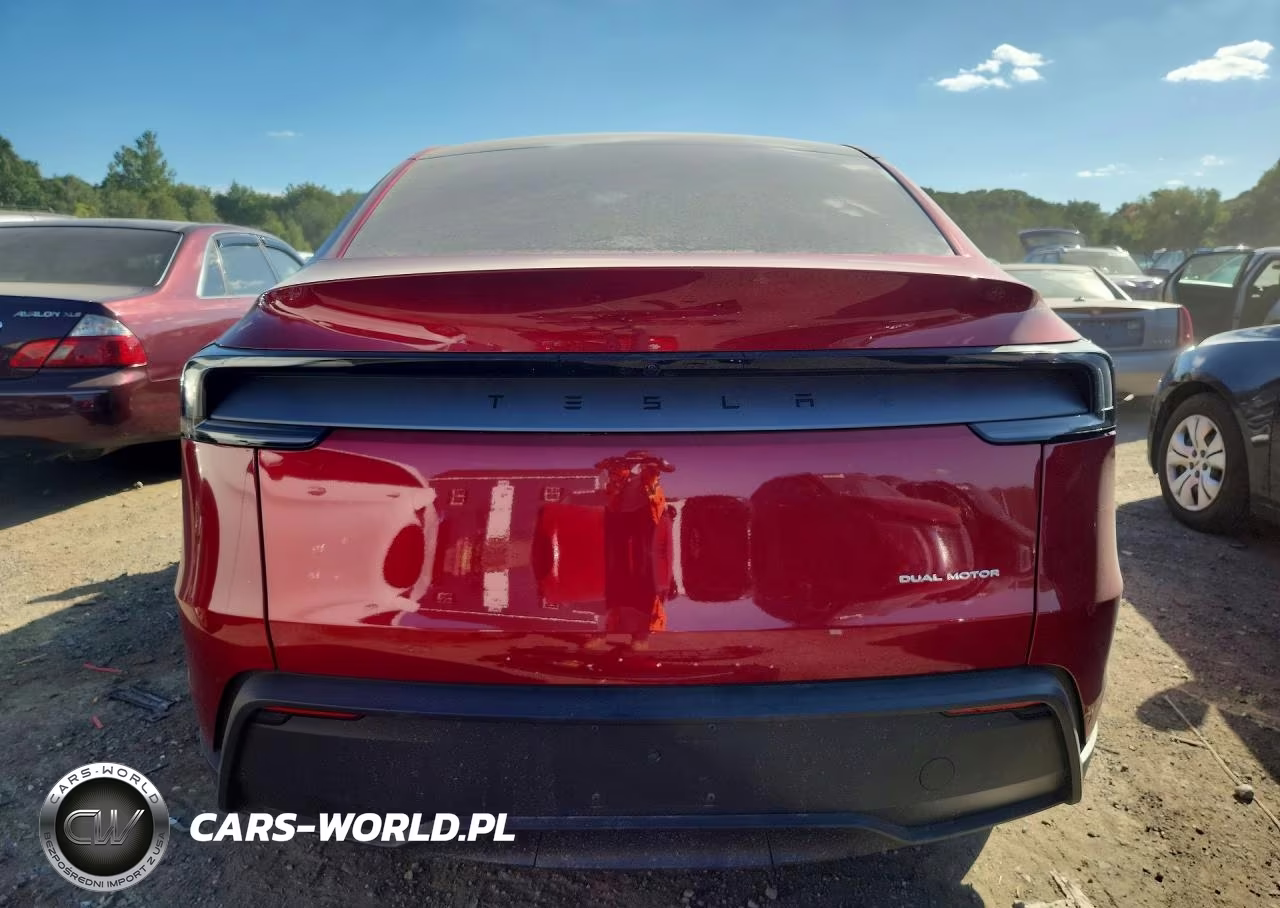 2026 Tesla Model Y VIN:7SAYGDEE8TA470146 - 6