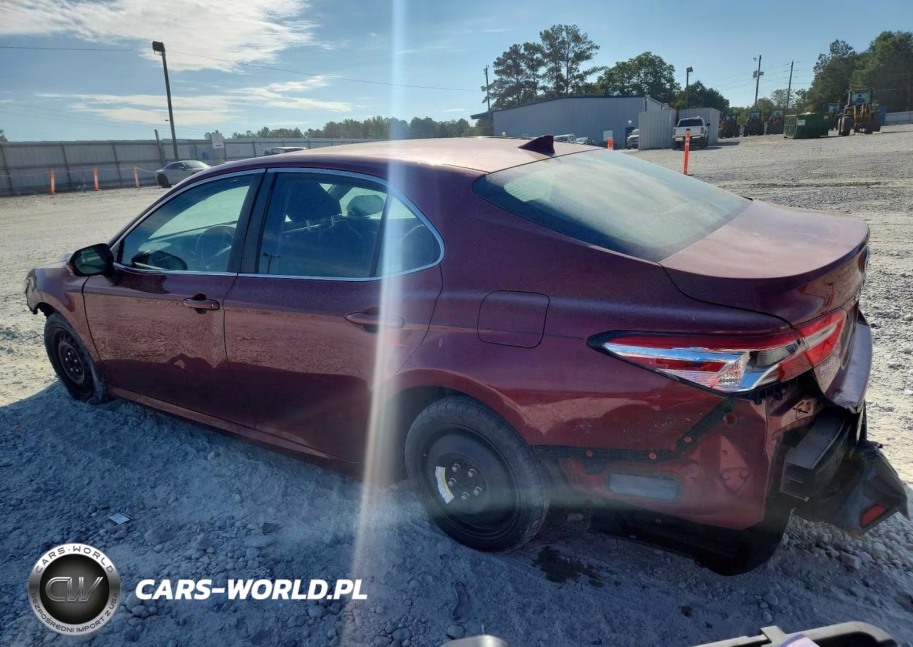 2020 Toyota Camry Le VIN:4T1C11AK6LU942272 - 2