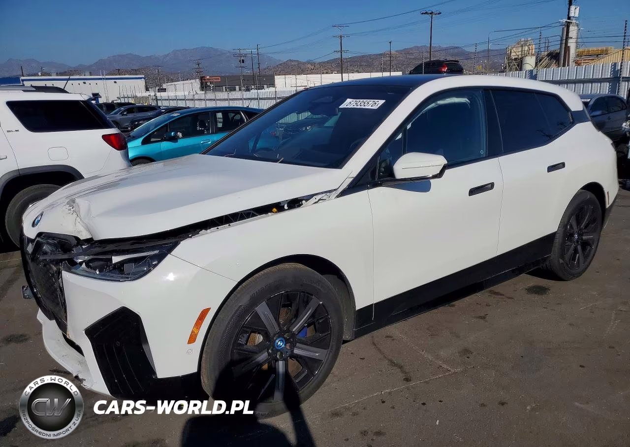 2025 BMW Ix xDrive50