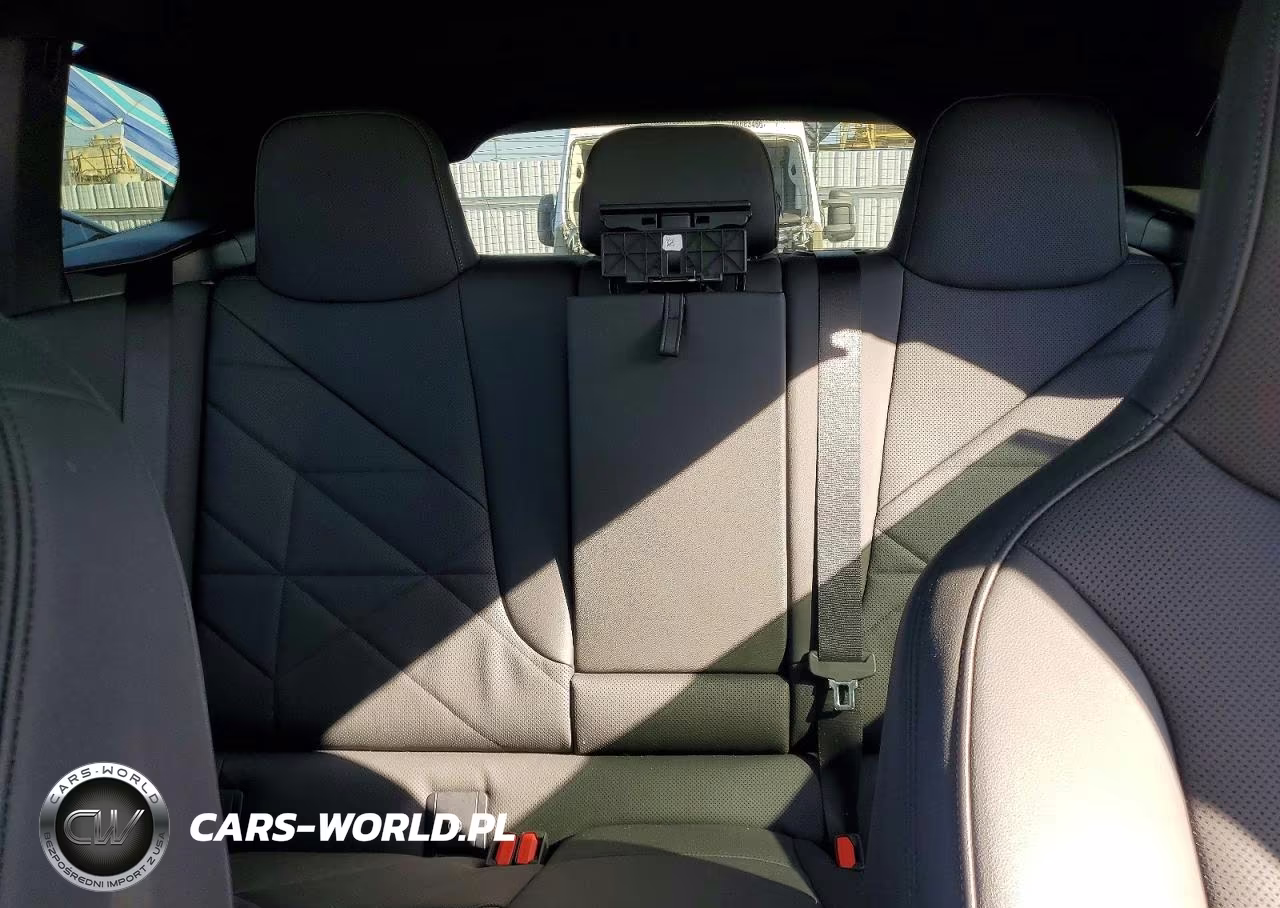 2025 BMW Ix xDrive50 VIN:WB523CF04SCS42876 - 10