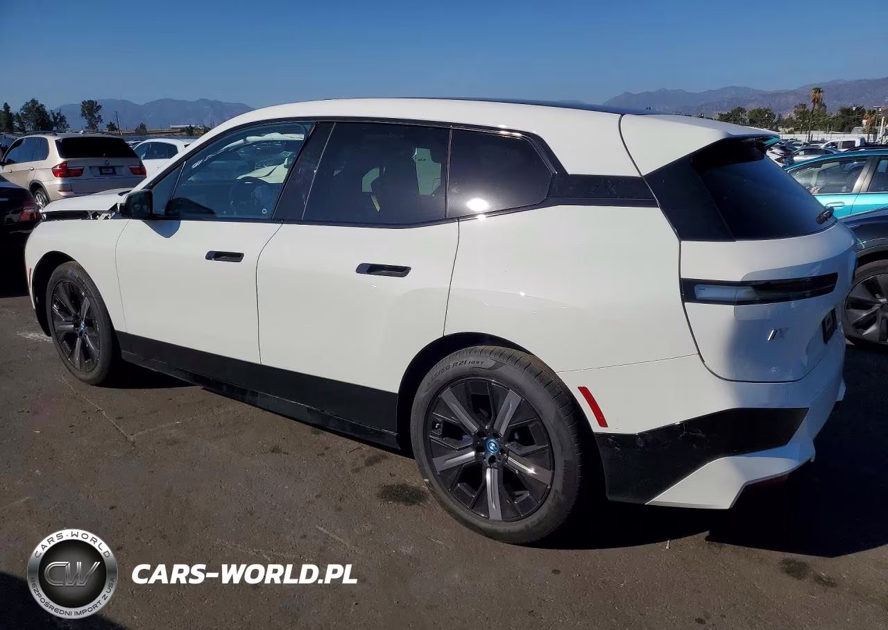 2025 BMW Ix xDrive50 VIN:WB523CF04SCS42876 - 2