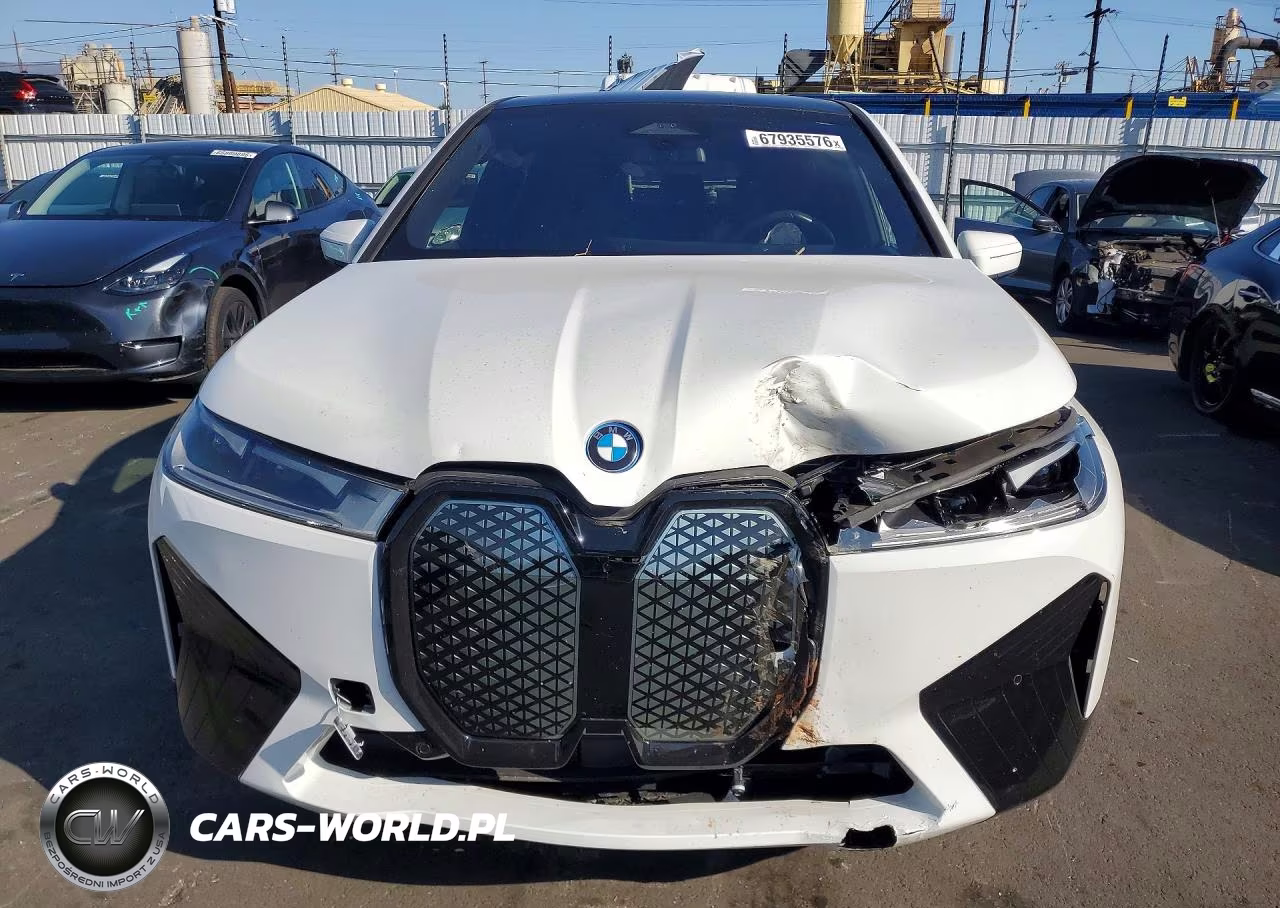 2025 BMW Ix xDrive50 VIN:WB523CF04SCS42876 - 5