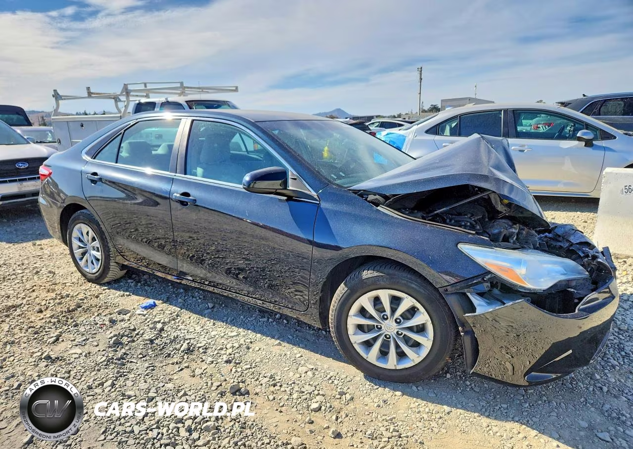 2016 Toyota Camry Le VIN:4T4BF1FK5GR523525 - 4