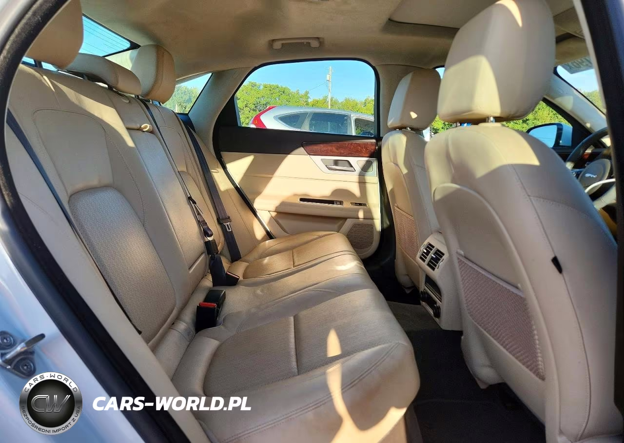 2019 Jaguar Xf Prestige VIN:SAJBK4FX7KCY78204 - 10