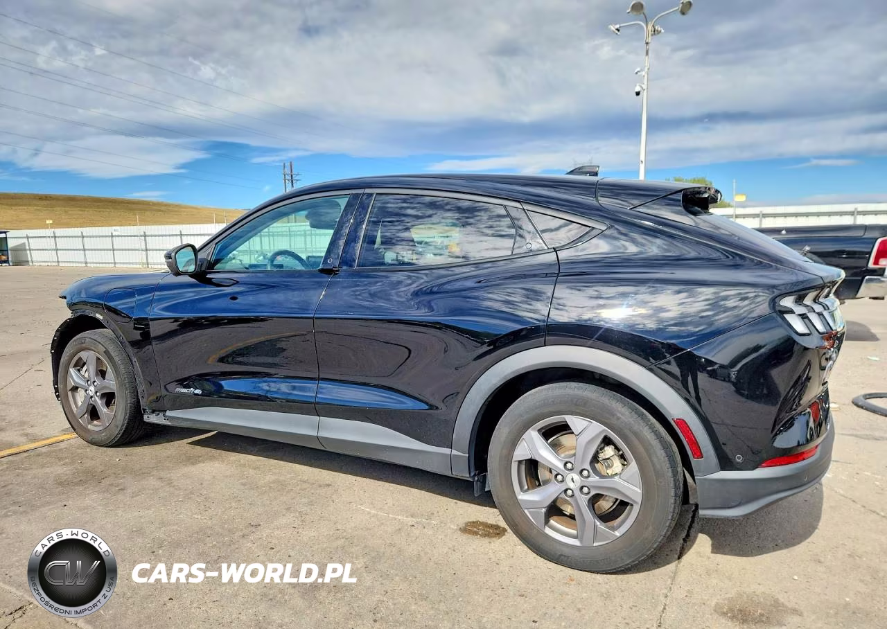2023 Ford Mustang Mach-E Select VIN:3FMTK1S59PMA84229 - 2