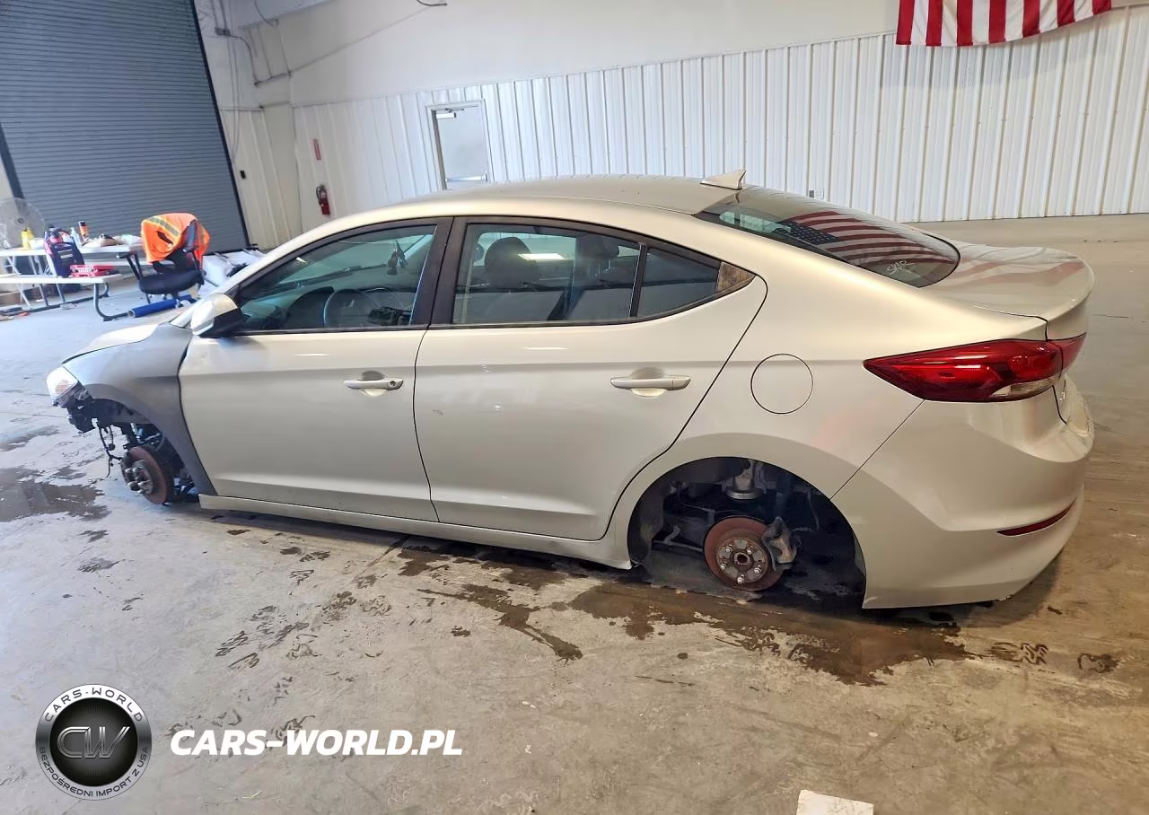 2018 Hyundai Elantra Sel VIN:5NPD84LFXJH377814 - 2