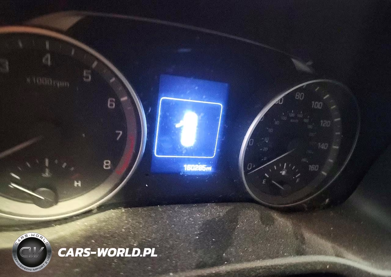 2018 Hyundai Elantra Sel VIN:5NPD84LFXJH377814 - 9