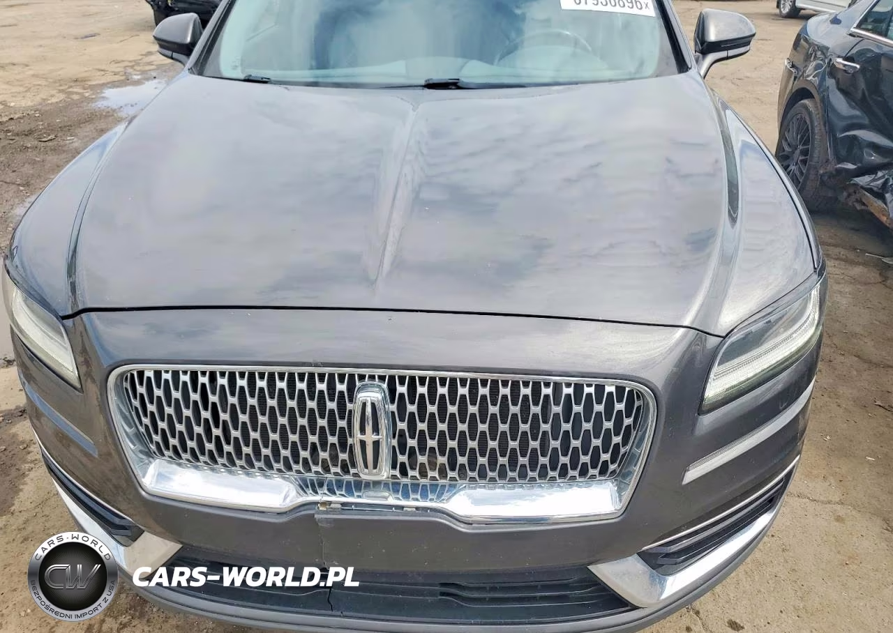 2020 Lincoln Nautilus Reserve VIN:2LMPJ8K93LBL12001 - 12