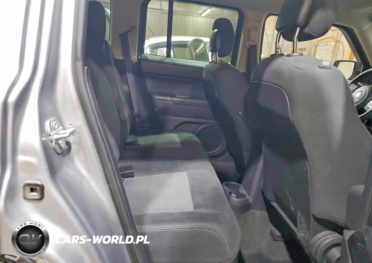 2015 Jeep Patriot Sport VIN:1C4NJPBA9FD313096 - 11