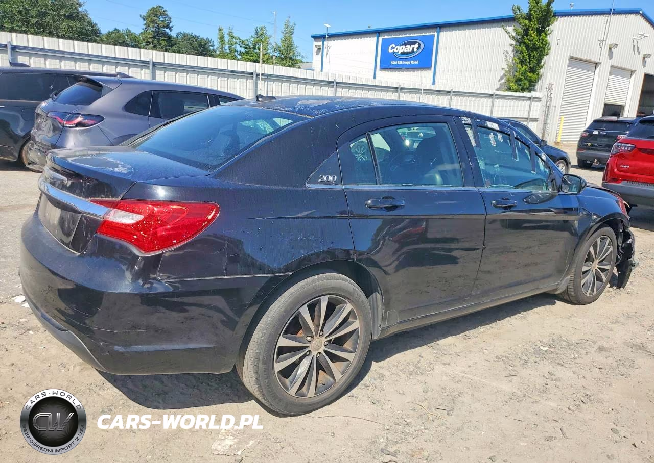 2012 Chrysler 200 S VIN:1C3CCBHG5CN109390 - 3