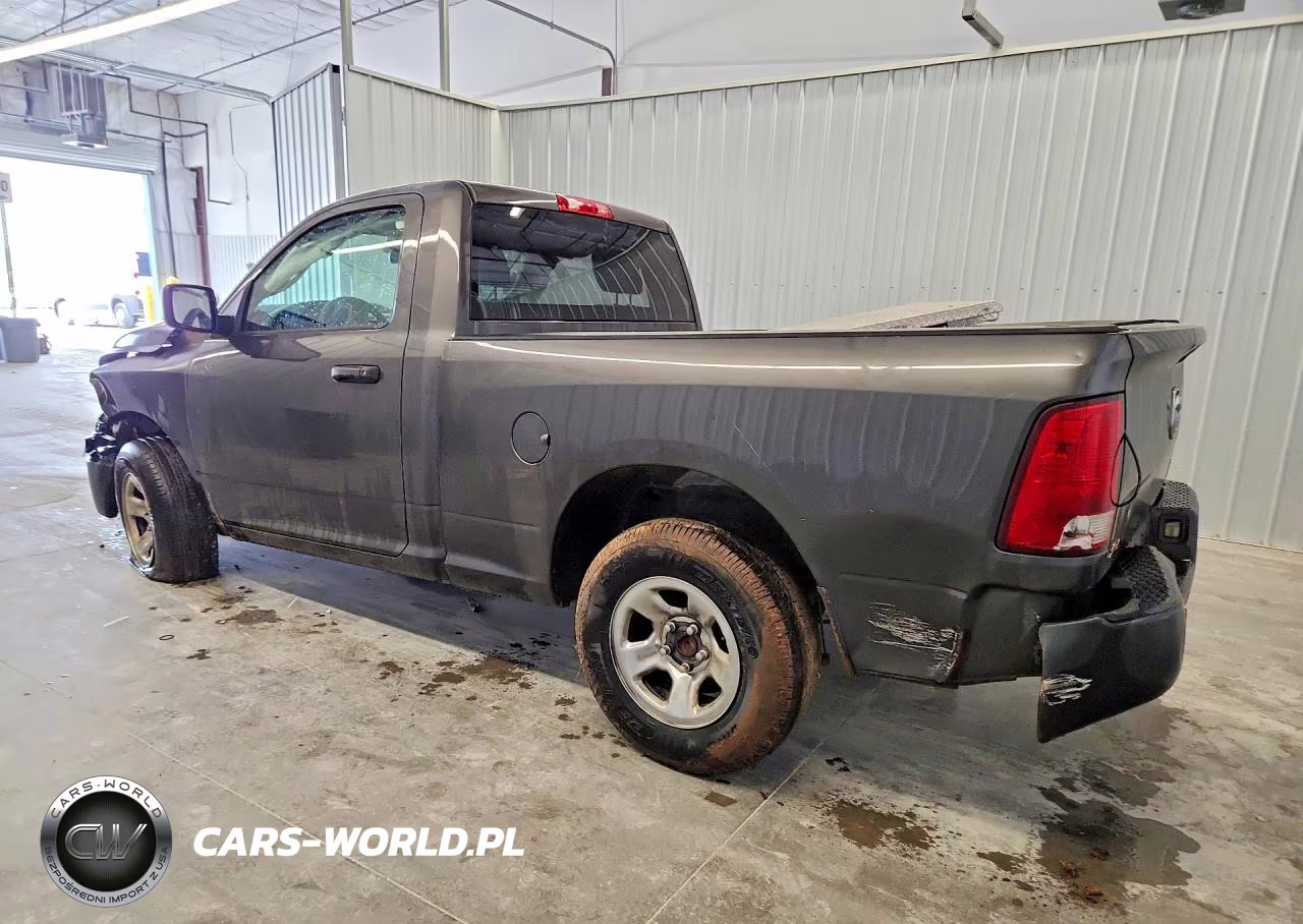 2019 Ram 1500 Classic Tradesman VIN:3C6JR6AG1KG511697 - 2