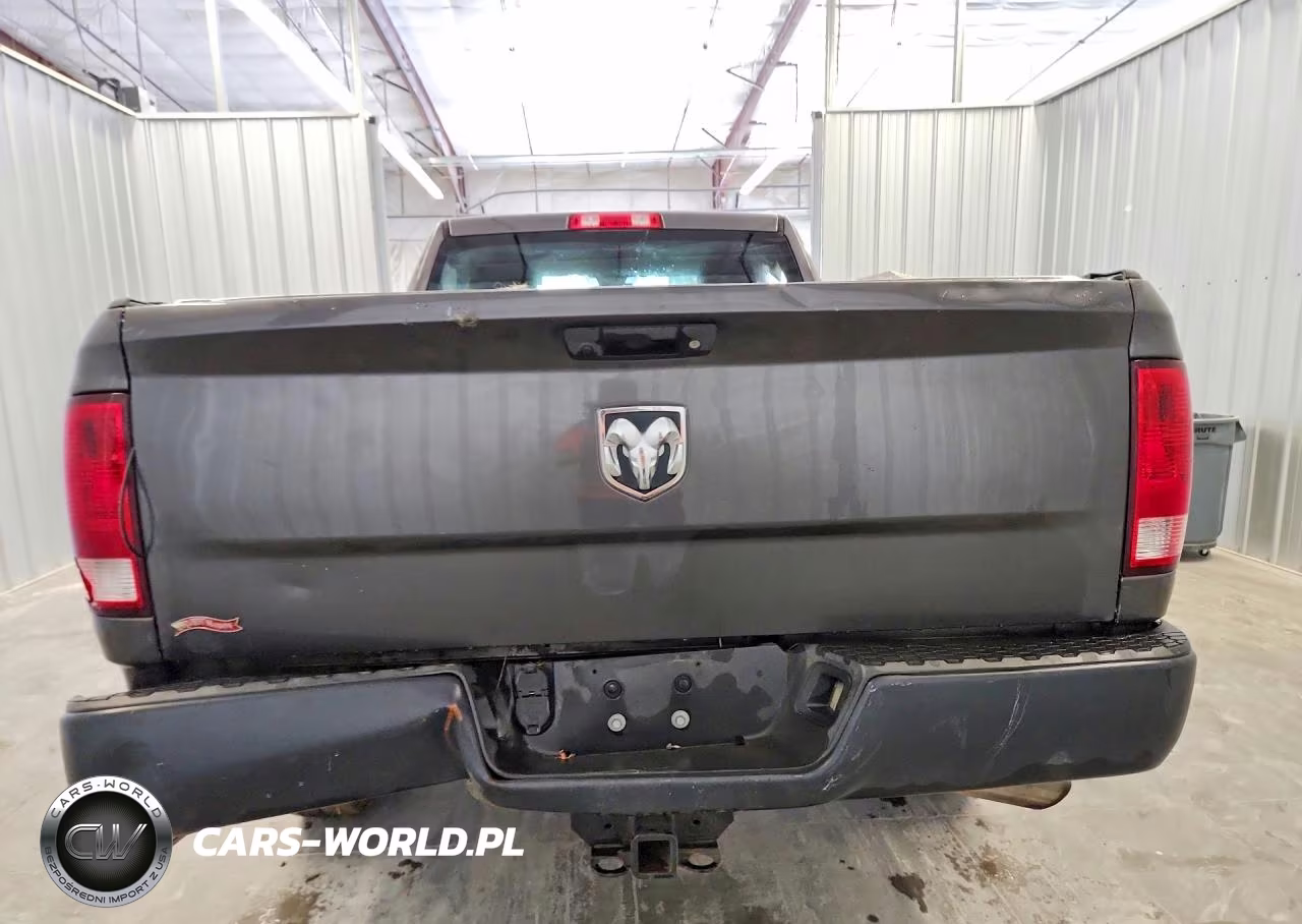 2019 Ram 1500 Classic Tradesman VIN:3C6JR6AG1KG511697 - 6