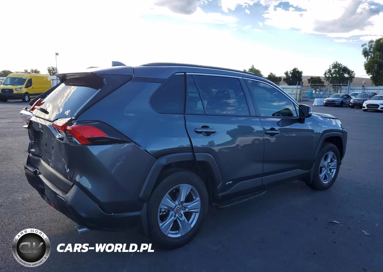 2025 Toyota Rav4 Le VIN:JTMMWRFV0SD288010 - 3