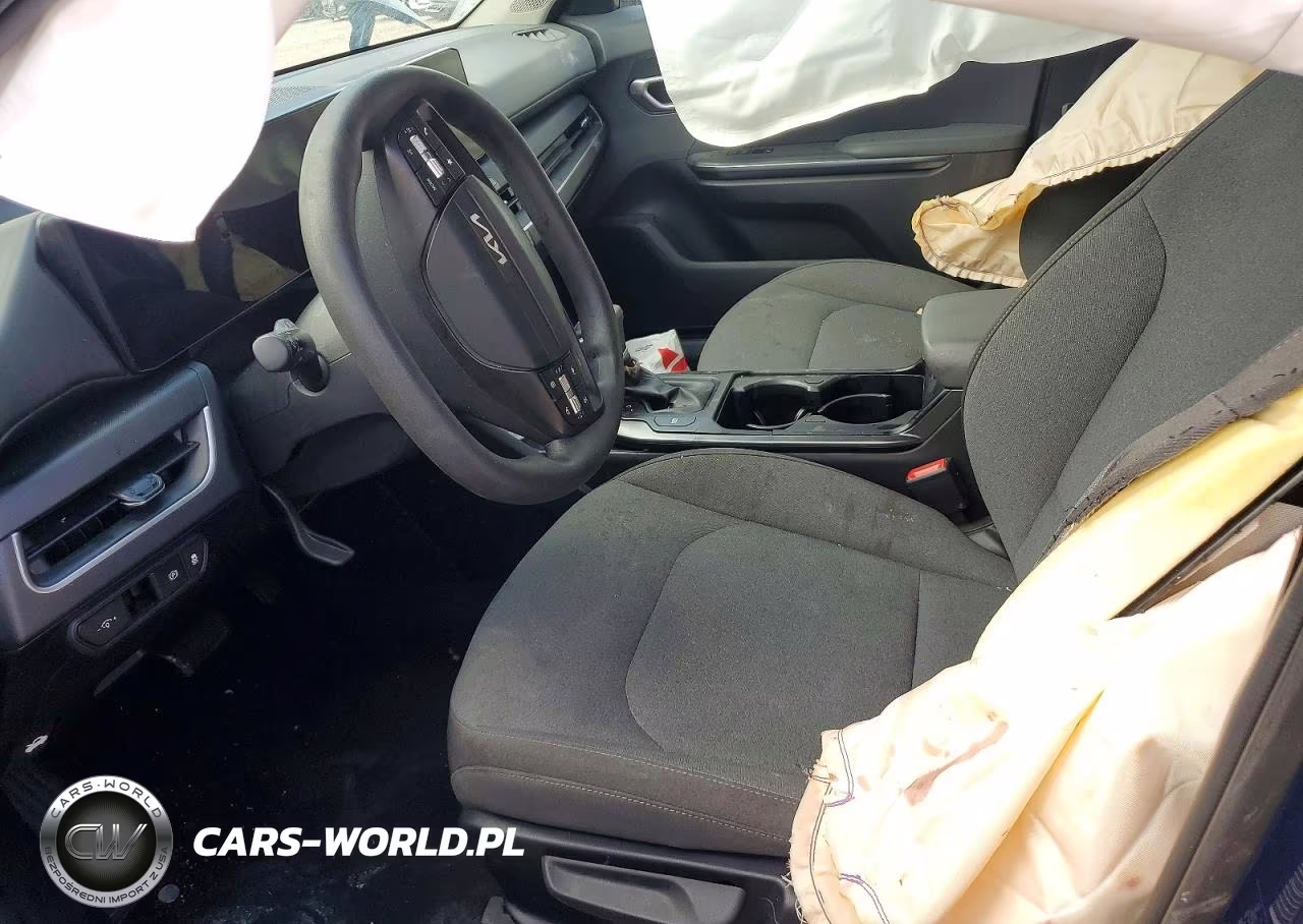 2025 Kia K4 Lxs VIN:3KPFT4DE3SE071900 - 7