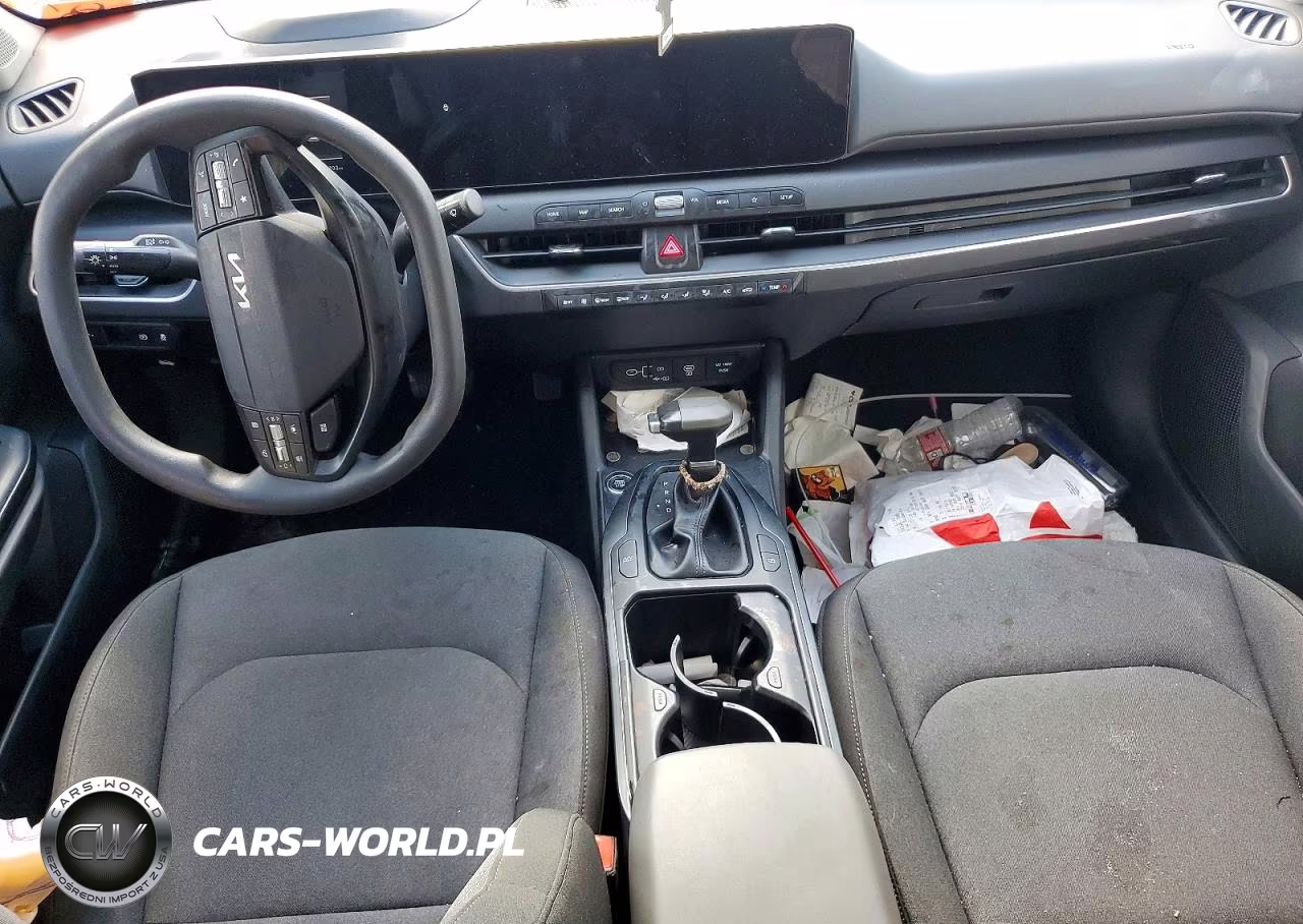 2025 Kia K4 Lxs VIN:3KPFT4DE3SE071900 - 8
